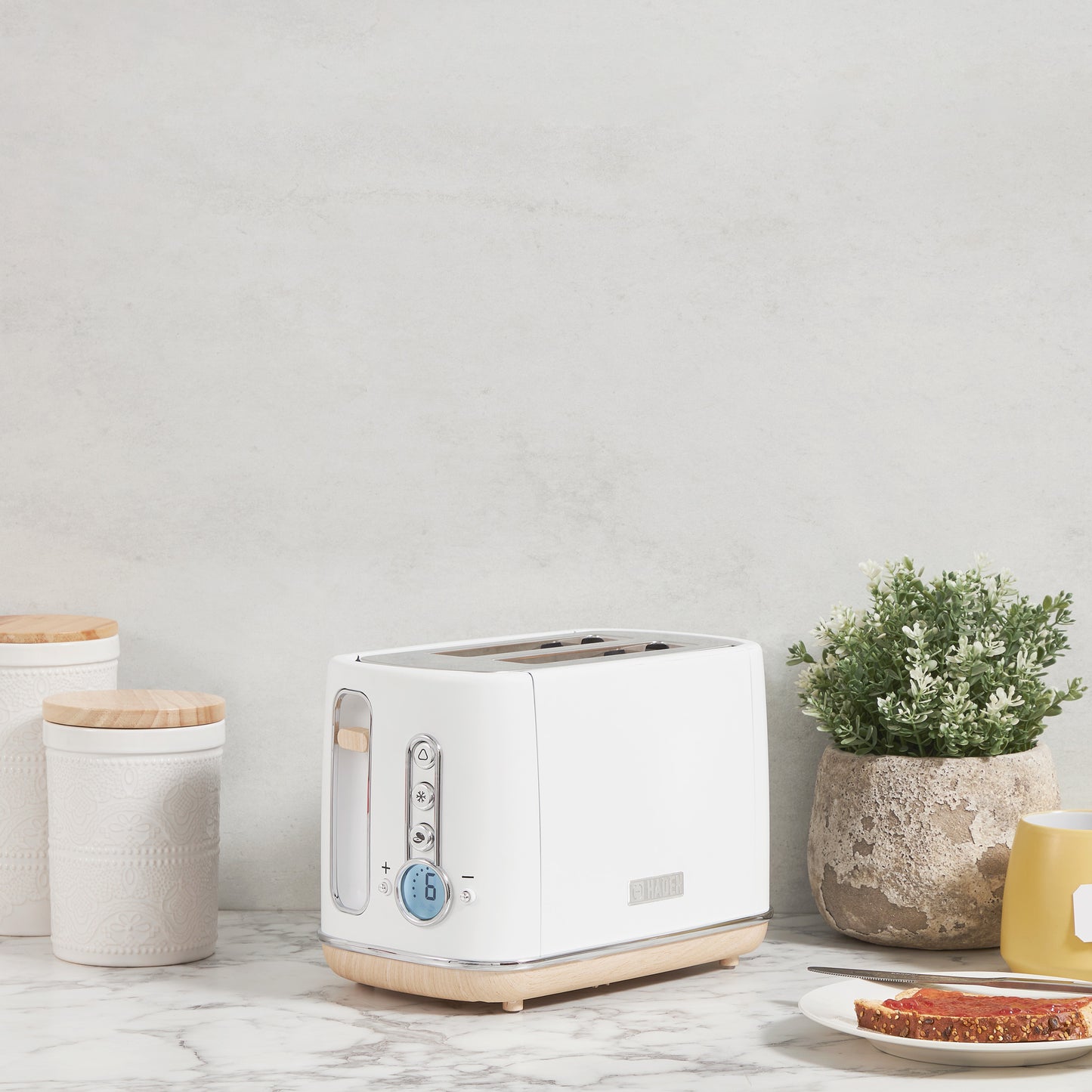 Dorchester 2-Slice Toaster, Matte White - 75111