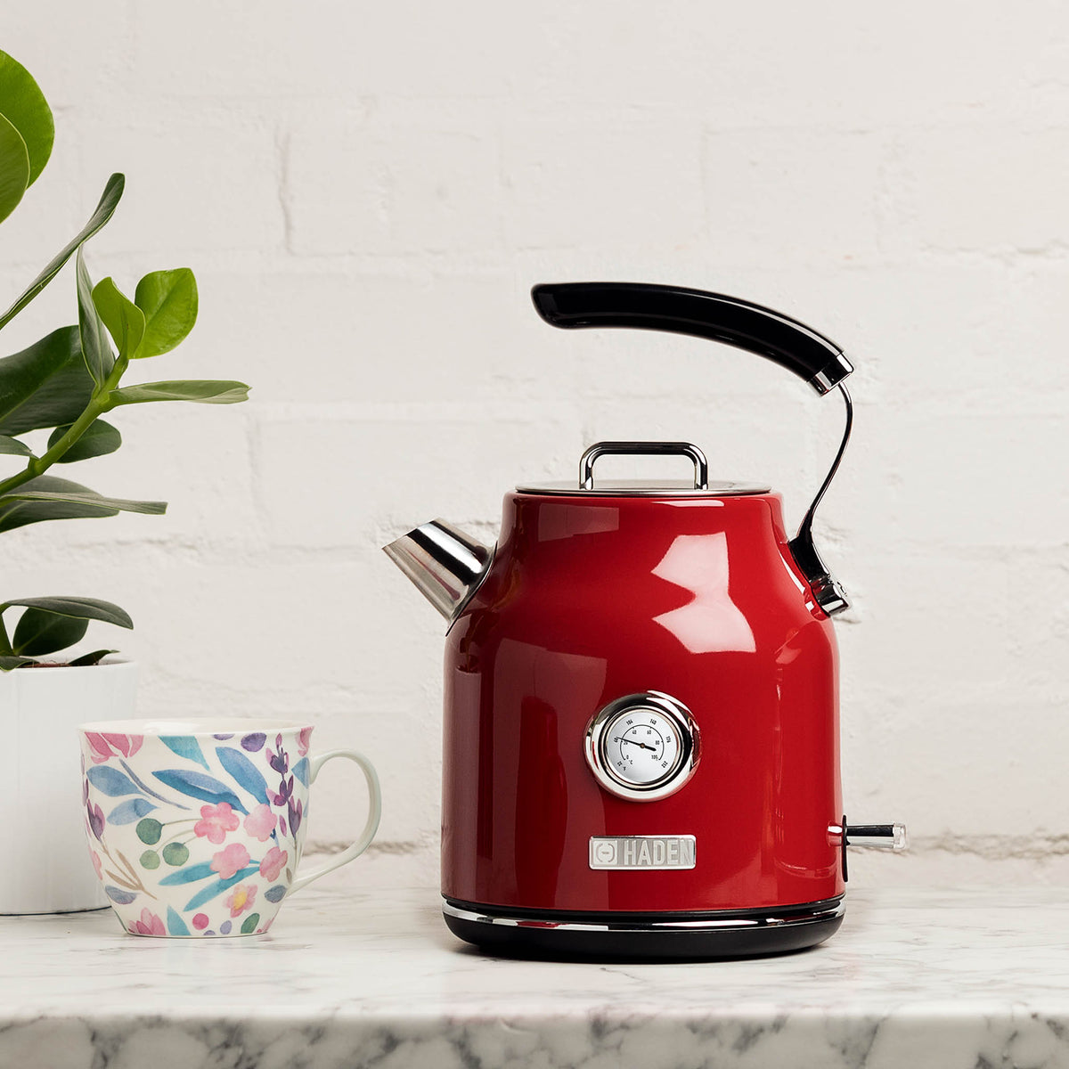 Dorset Red Electric Kettle – Hadenusa