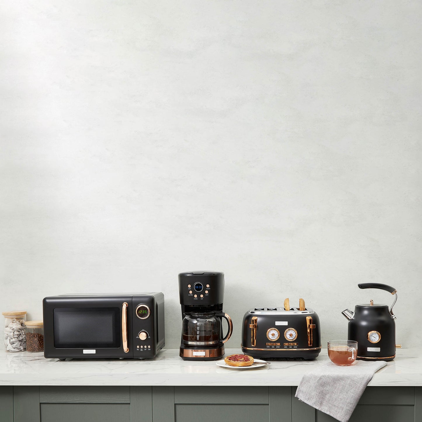 Dorset 2-Slice Toaster, Black & Copper - 75082