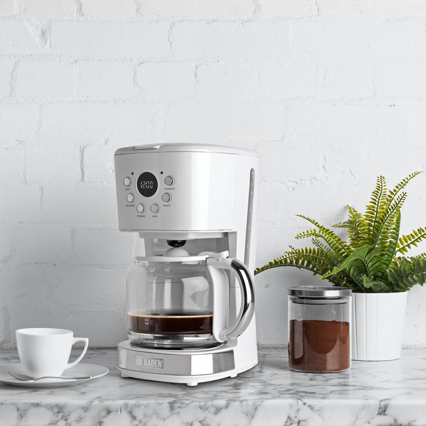Haden Coffee Machine, Ivory - 75061