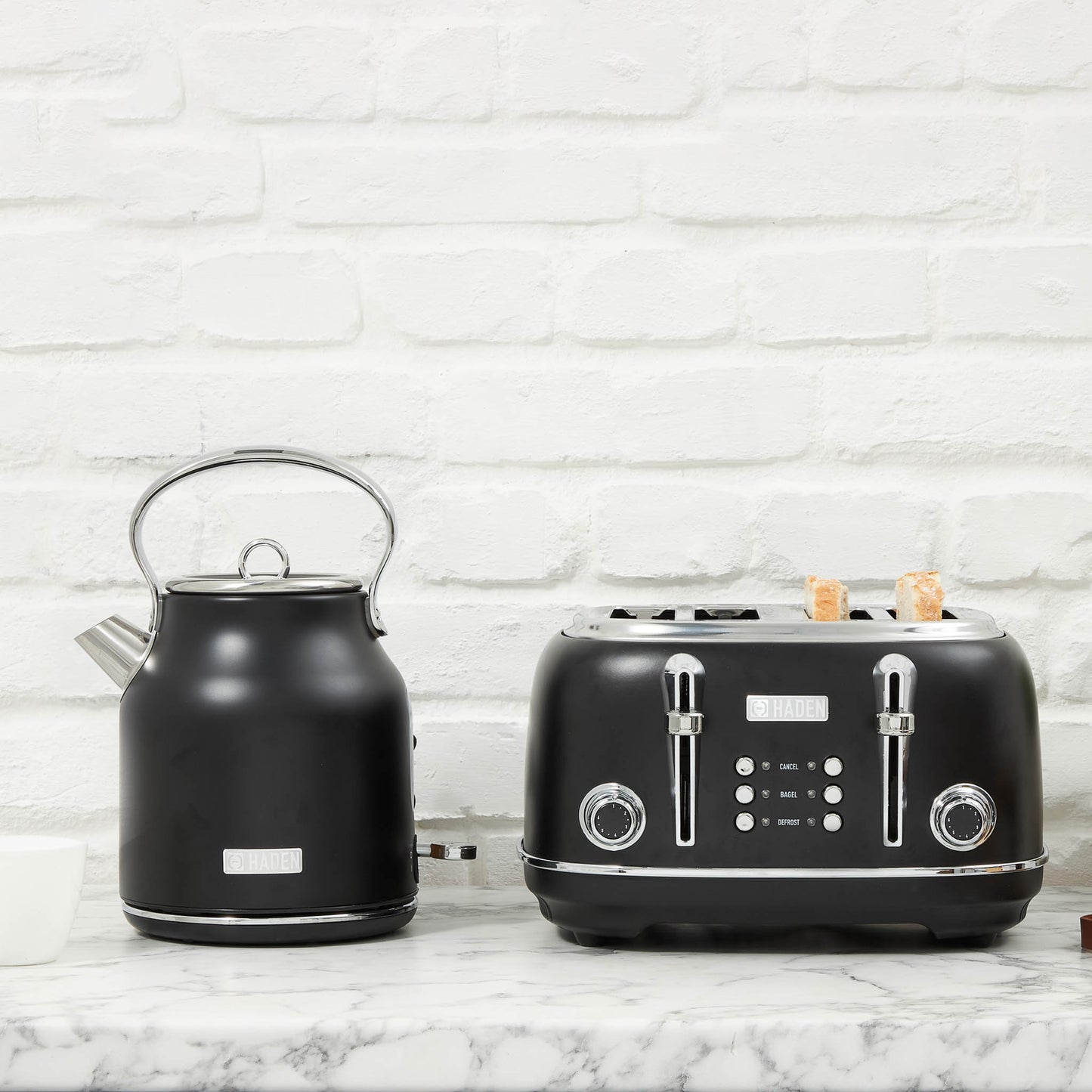 Heritage Electric Kettle, Black & Chrome - 75095