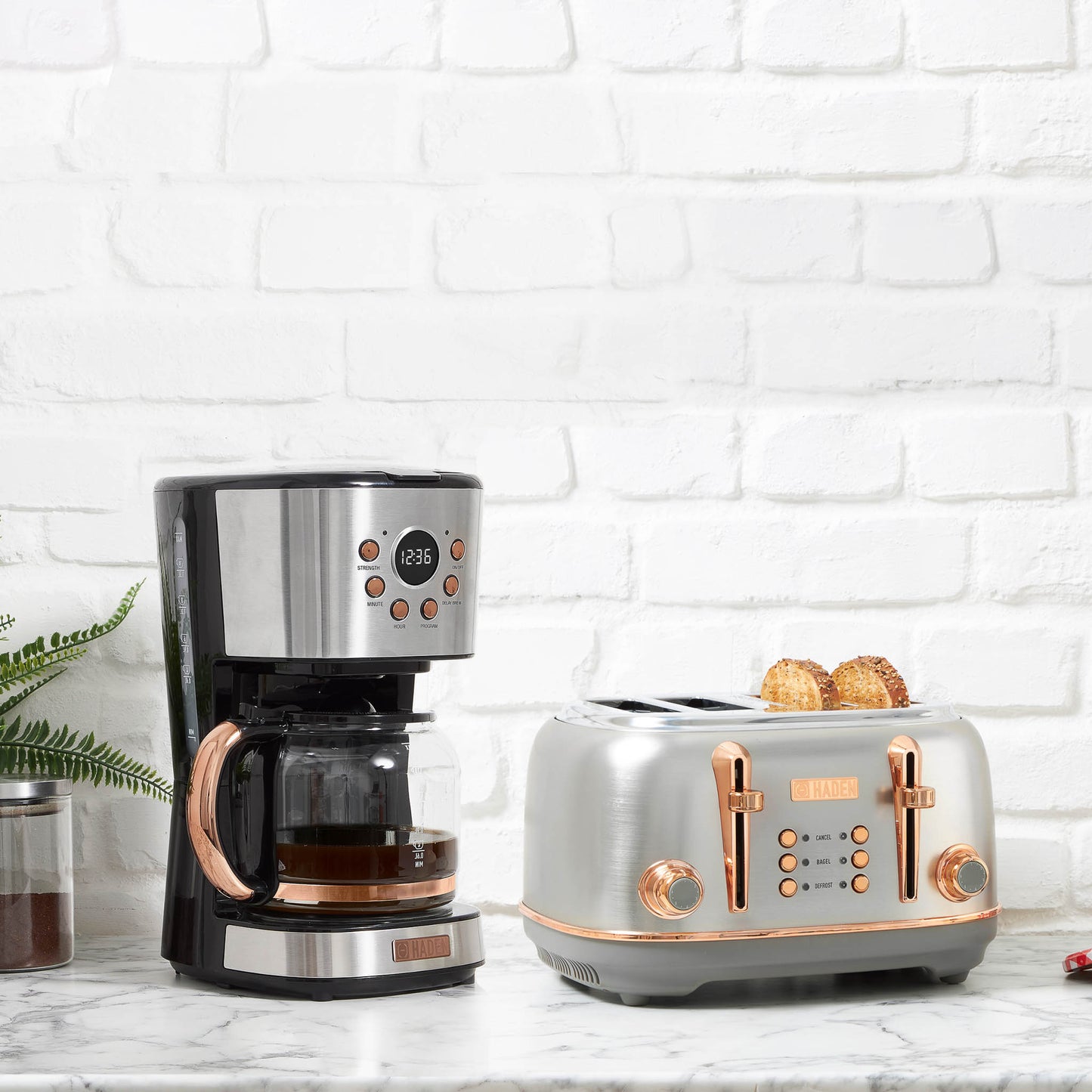 Heritage 4-Slice Toaster, Stainless Steel & Copper - 75104