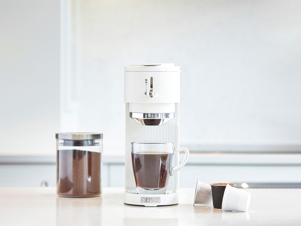 
                
                    Load image into Gallery viewer, HADEN Single Serve Coffee Machine Ivory and Chrome
                
            