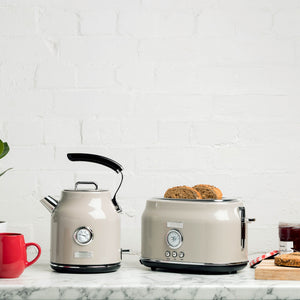 Smeg Pink Electric Tea Kettle + Reviews | Crate & Barrel