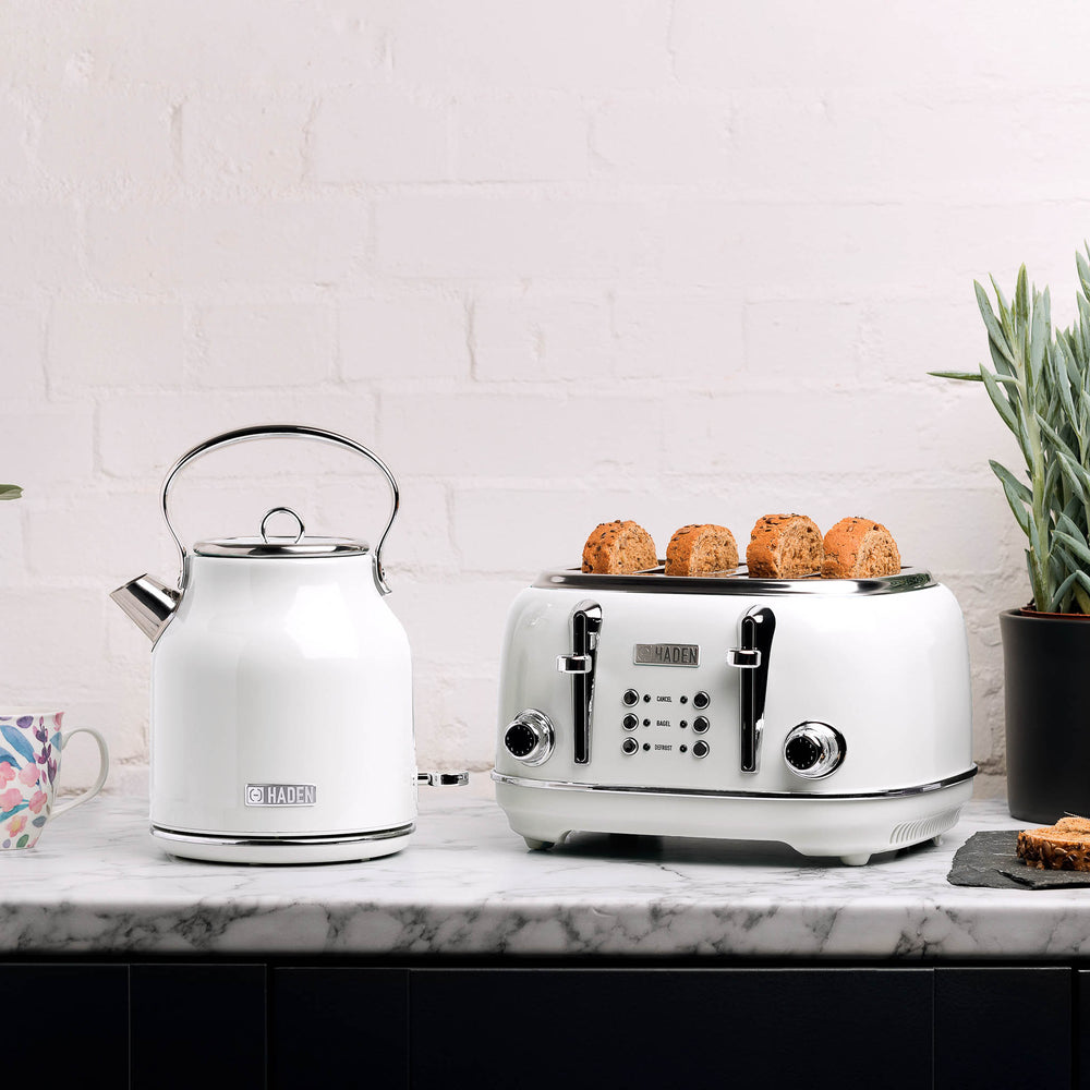 Heritage Ivory 4-Slice Toaster