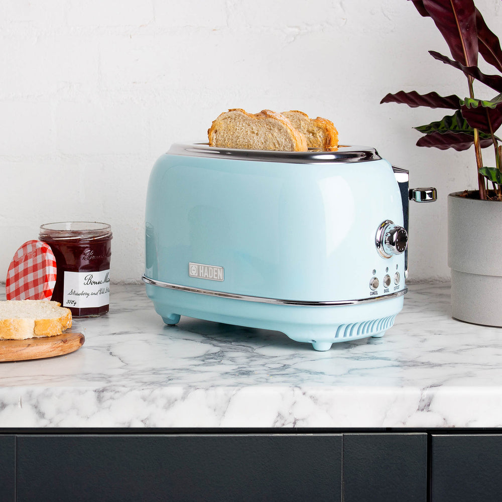 
                
                    Load image into Gallery viewer, Heritage Turquoise 2-Slice Toaster
                
            