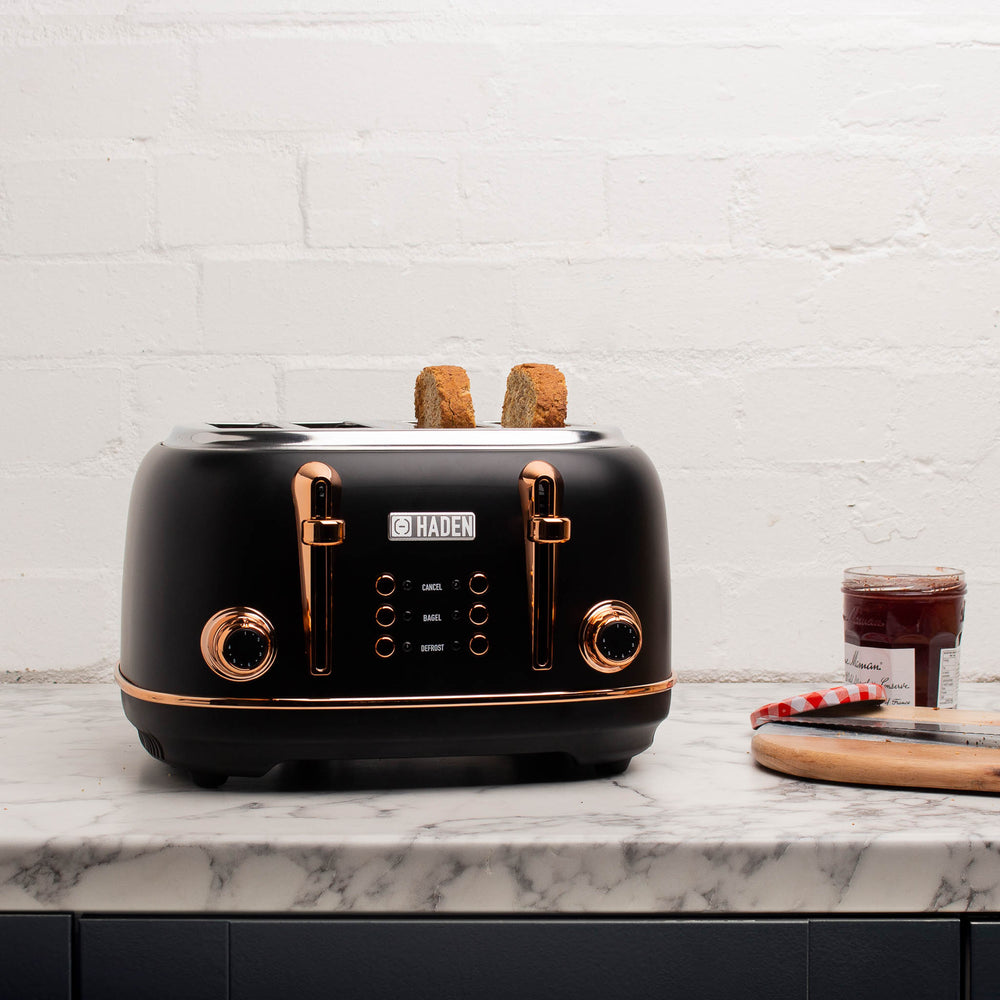 Heritage Black & Copper 4-Slice Toaster